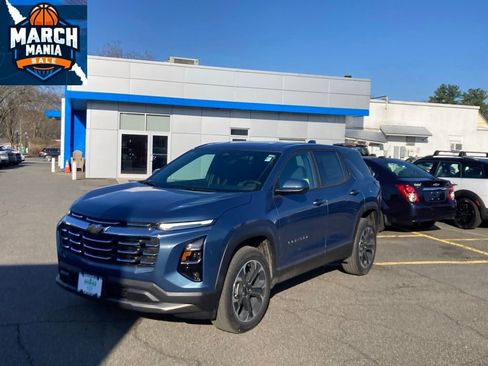 New 2026 Chevrolet Equinox LT image 3