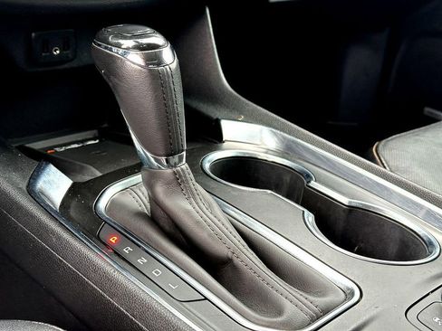 Used 2019 Chevrolet Traverse Premier w/ Redline Edition image 18