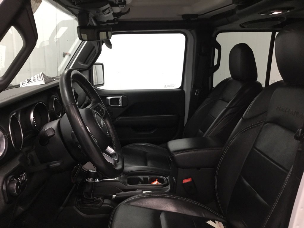 Used 2018 Jeep Wrangler Unlimited Sahara AWD/4WD image 10