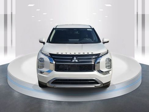 New 2026 Mitsubishi Outlander SE FWD image 2