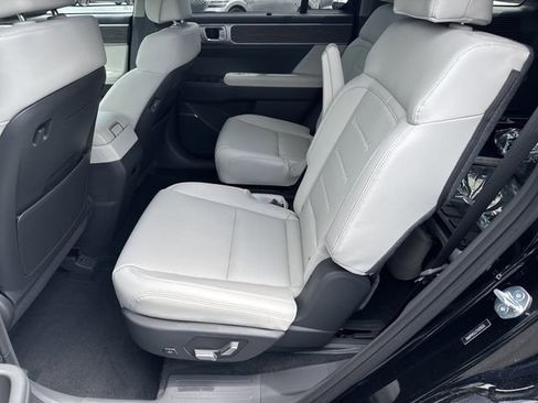 New 2026 Hyundai Santa Fe Limited FWD image 21