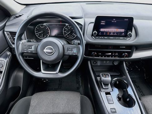 Used 2024 Nissan Rogue SV FWD image 17