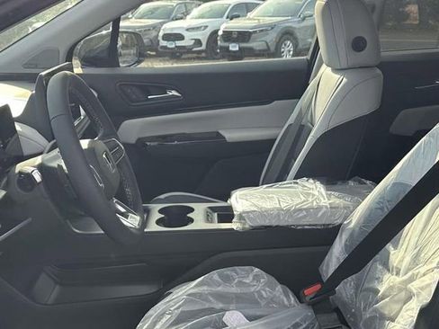 New 2026 Honda Prologue Touring image 15