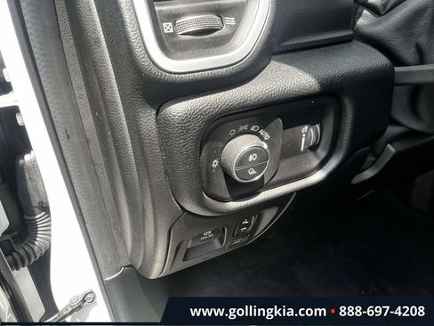 Used 2020 RAM 1500 Big Horn AWD/4WD image 20
