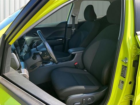 Used 2024 Hyundai Kona SEL image 14