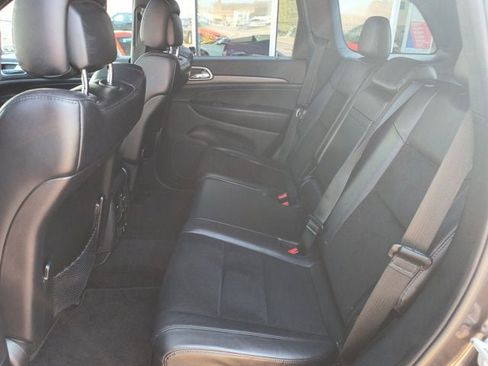 Used 2018 Jeep Grand Cherokee Altitude AWD/4WD image 23