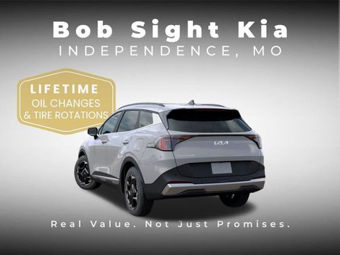 New 2026 Kia Sportage EX FWD image 4