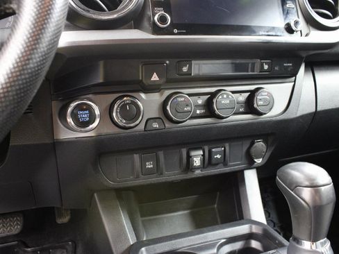 Used 2021 Toyota Tacoma TRD Sport image 48