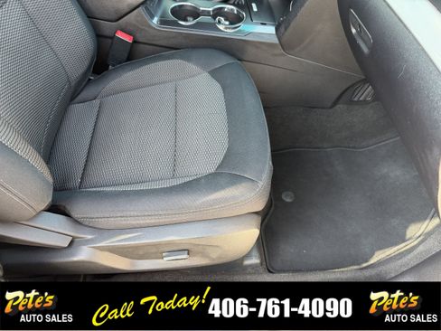 Used 2017 Ford Explorer XLT AWD/4WD image 17