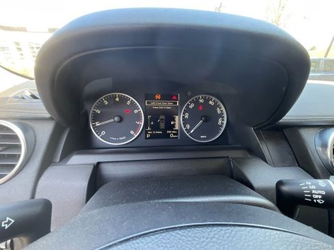 Used 2015 Land Rover LR4 HSE AWD/4WD image 16
