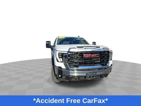 Used 2024 GMC Sierra 2500 Pro image 4