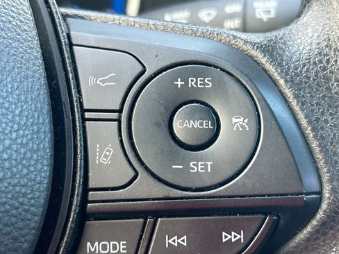Used 2024 Toyota RAV4 LE AWD/4WD image 17