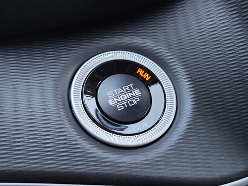 New 2025 Jeep Grand Cherokee Altitude image 23