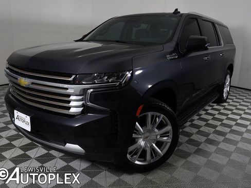 Used 2024 Chevrolet Suburban High Country w/ Advanced Technology Package image 1