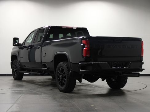 Used 2025 Chevrolet Silverado 2500 LT image 6