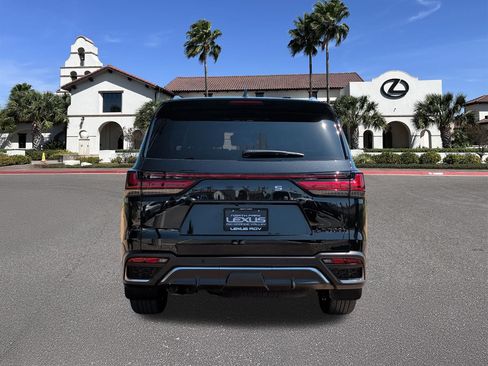 Certified 2026 Lexus LX 700h F Sport AWD/4WD image 3