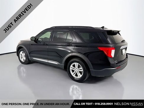Used 2020 Ford Explorer XLT w/ Equipment Group 202A image 7