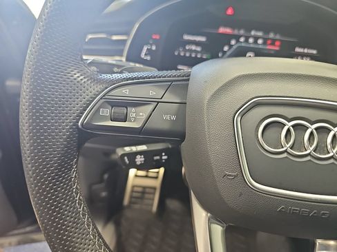 Used 2024 Audi SQ7 Prestige AWD/4WD image 17