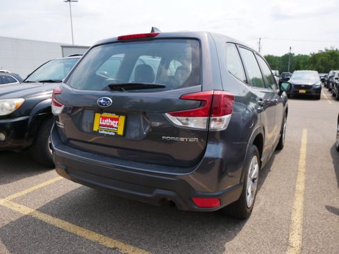Used 2022 Subaru Forester AWD/4WD image 5