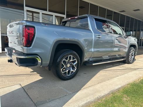 Used 2024 GMC Sierra 1500 SLT w/ SLT Premium Plus Package AWD/4WD image 7