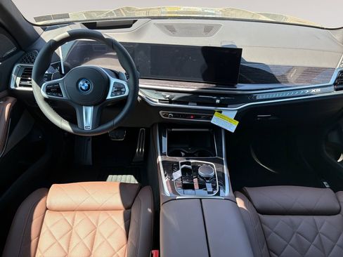 New 2026 BMW X5 xDrive50e w/ M Sport Package AWD/4WD image 10