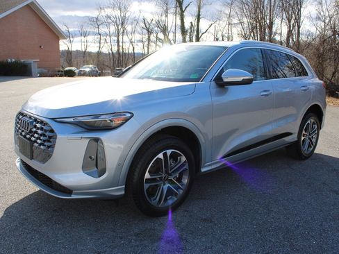 New 2025 Audi Q5 2.0T Premium image 4