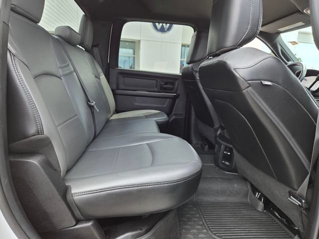 Used 2024 RAM 2500 Tradesman w/ Chrome Appearance Group AWD/4WD image 14