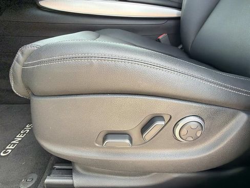Used 2024 Genesis GV70 2.5T w/ Select Package AWD/4WD image 13