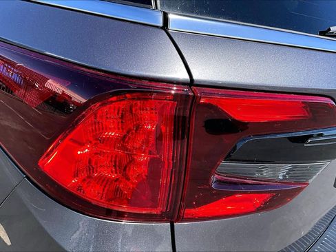 New 2026 Honda Odyssey Touring image 14