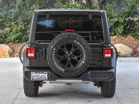 Used 2021 Jeep Wrangler Willys image 5