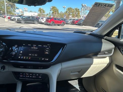 Used 2023 Buick Envision Avenir image 17