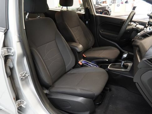 Used 2018 Ford Fiesta SE FWD image 25