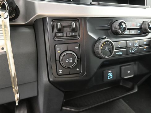 New 2026 Ford F250 XLT image 33