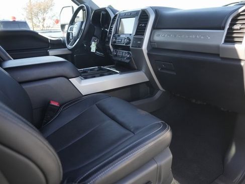 Used 2020 Ford F250 Lariat w/ Lariat Value Package image 18