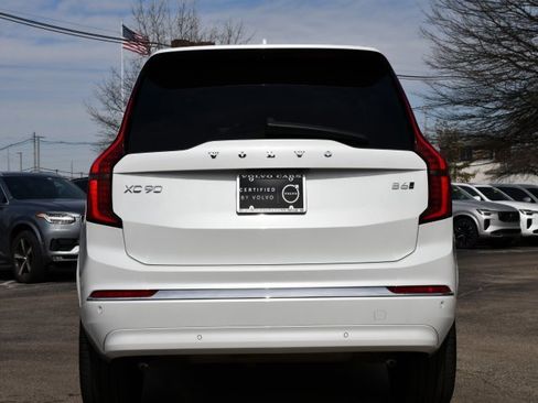 Certified 2025 Volvo XC90 B6 Plus image 6