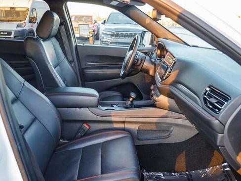 Certified 2025 Dodge Durango GT image 18