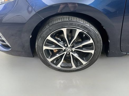Used 2017 Toyota Corolla SE FWD image 8