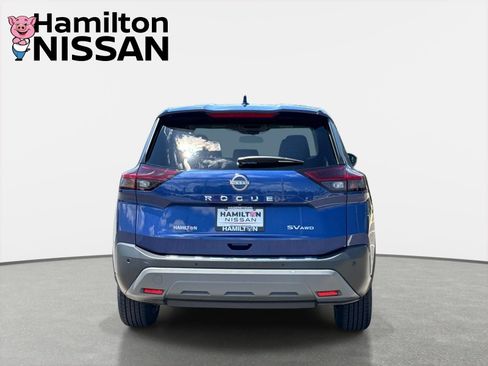 Used 2022 Nissan Rogue SV AWD/4WD image 3