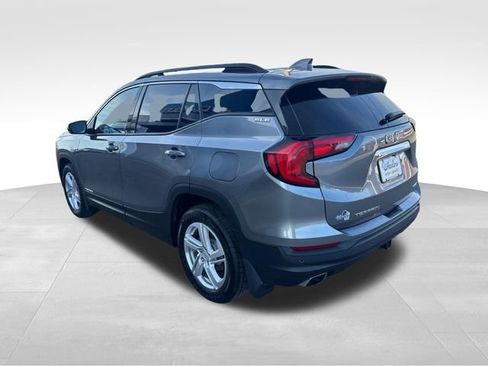 Used 2019 GMC Terrain SLE w/ Driver Convenience Package image 3
