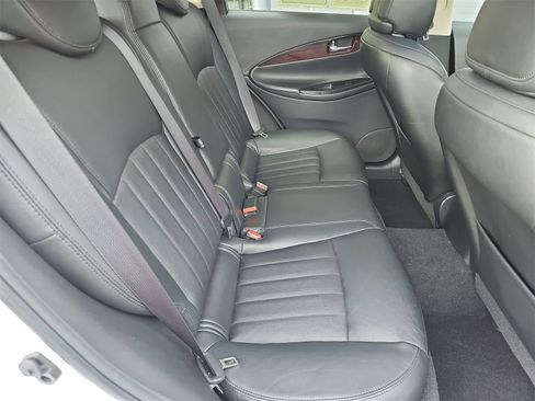 Used 2016 INFINITI QX50 AWD w/ Technology Package image 17