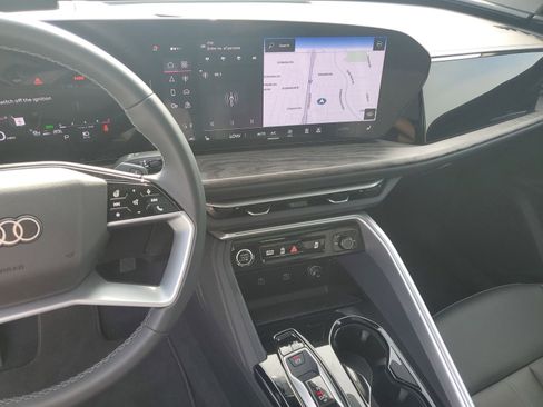 Used 2025 Audi Q5 Premium Plus image 25