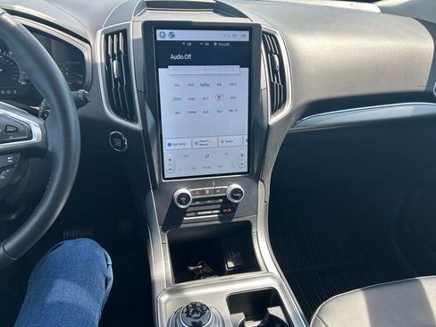 Used 2022 Ford Edge SEL w/ Convenience Package image 24