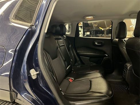 Used 2018 Jeep Compass Latitude w/ Popular Equipment Group image 18