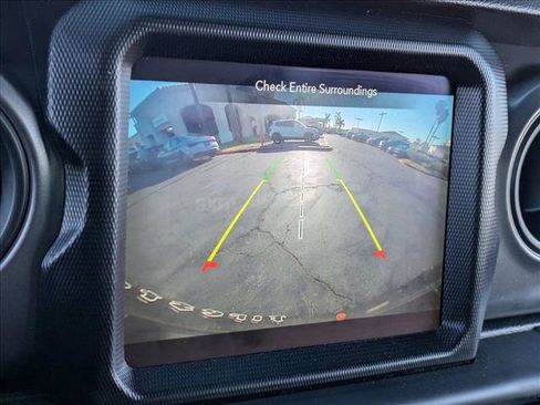 Certified 2023 Jeep Wrangler Unlimited w/ Sun & Screen Package image 15