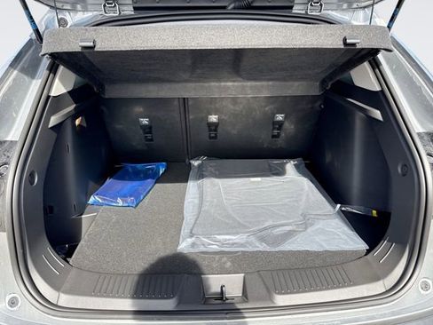 New 2026 Chevrolet Trax LT w/ Driver Confidence Package image 24