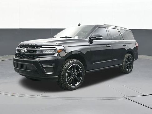 Used 2024 Ford Expedition Limited AWD/4WD image 6
