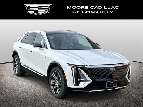 New 2026 Cadillac Lyriq Premium Luxury image 1