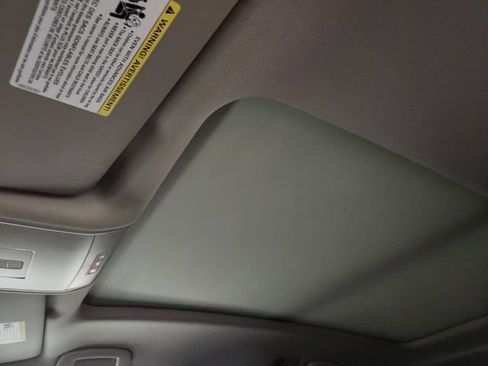 Used 2023 Volkswagen Atlas SE w/ Panoramic Sunroof Package FWD image 26