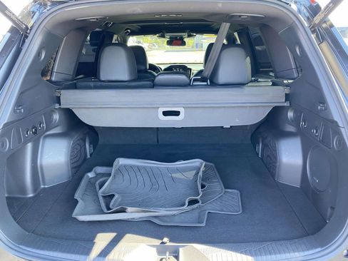 Used 2025 Subaru Forester Sport image 9