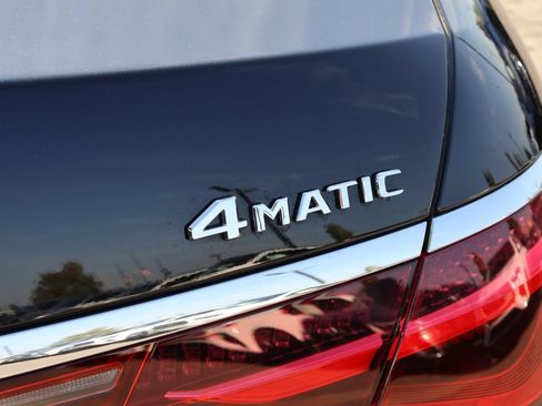 Used 2024 Mercedes-Benz S 580 4MATIC Sedan image 10